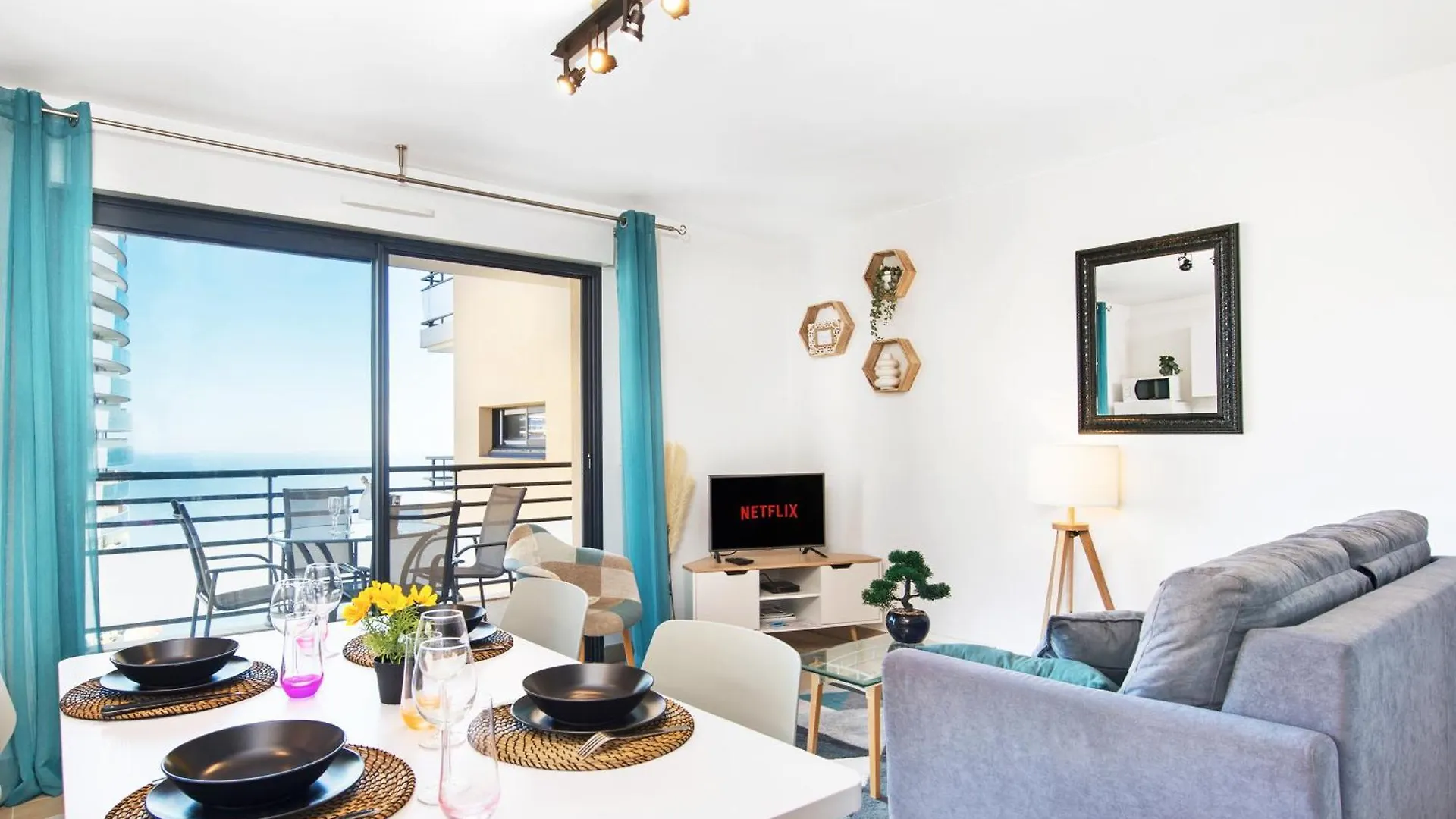 Apartment Vue Mer & Tour Odeon - Terrasse - Parking - Bj Beausoleil France